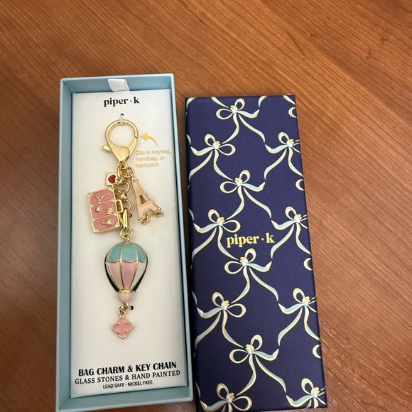 Piper Accessories - Piper K Viral Hot Air Ballon, Eiffel Tower & Luggage Bag Charm / Key Chain New